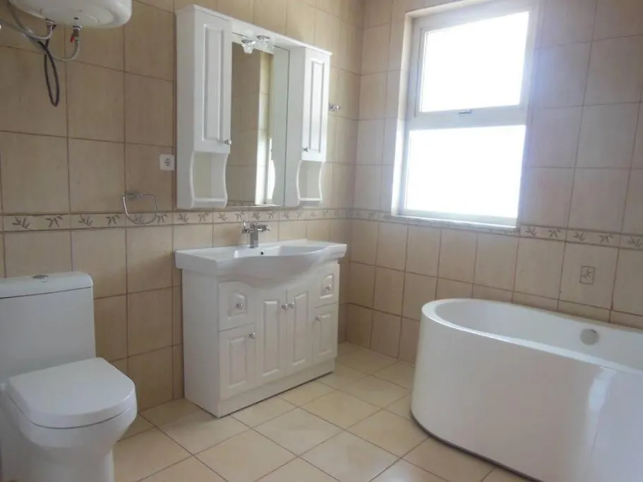 Spacious 5-Bedroom Family Villa With En-Suites Addis Ababa Etiyopya